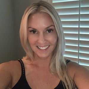 Meet your Posher, Denise